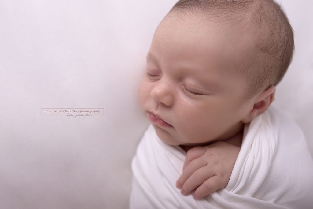 Wieso ein Neugeborenen Fotograf bezahlen bzw. buchen
