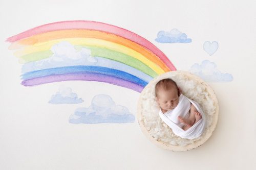 Regenbogen Fotoshooting Baby Composing mit Regenbogen aus Wasserfarben von Zisch-Ortner aus Wien