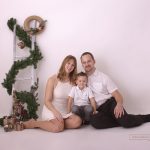 Familiäre Weihnachtsbilder bei Minisession 2018 bei Familienfotografin Sabrina Zisch-Ortner