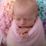 Regenbogen Accessoires für Neugeborenen Fotoshootings bei Fotografin Zisch-Ortner