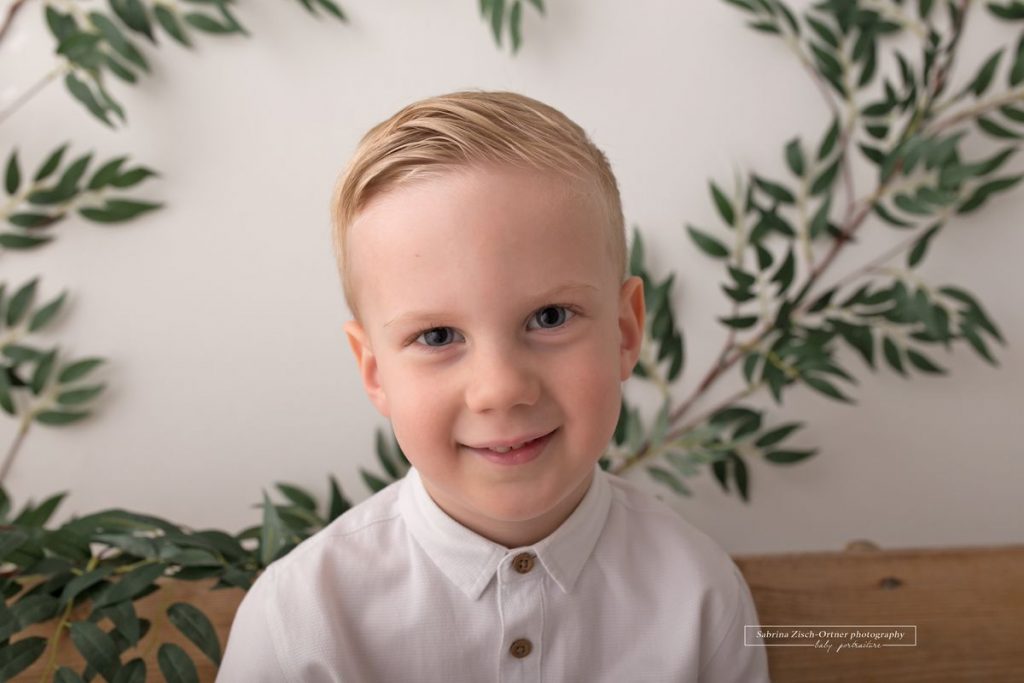 Nahaufnahme bzw Portrait des fünfjährigen Jungen