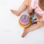 Regenbogen Stapelturm wird gerne verwendet für Babyfotos in Wien